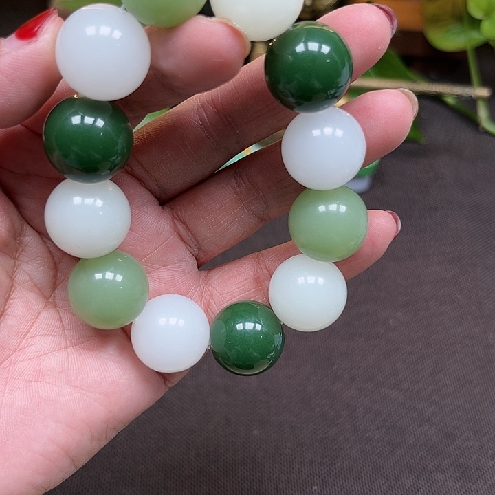 和田玉手串未镶嵌