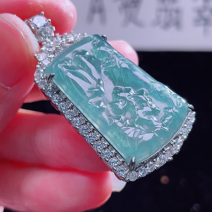 翡翠颈饰未镶嵌999999999