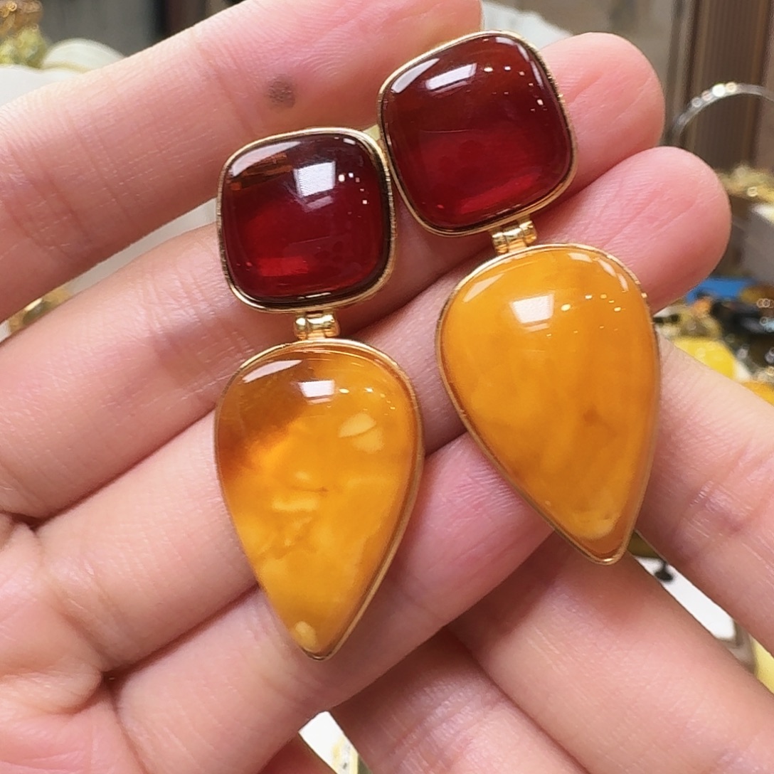 琥珀未镶嵌颈饰耳坠