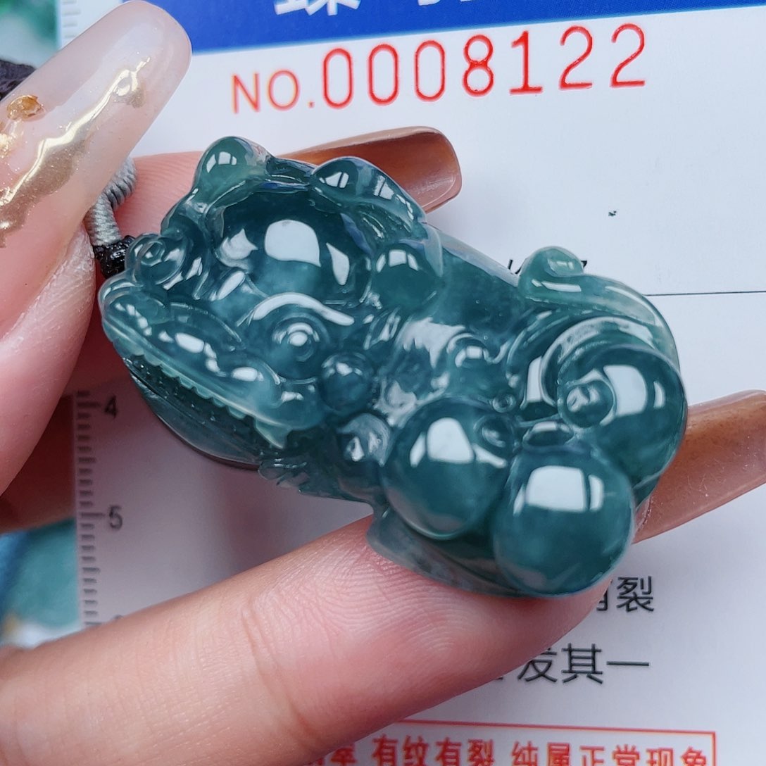 【闪购商品】翡翠颈饰未镶嵌00008122