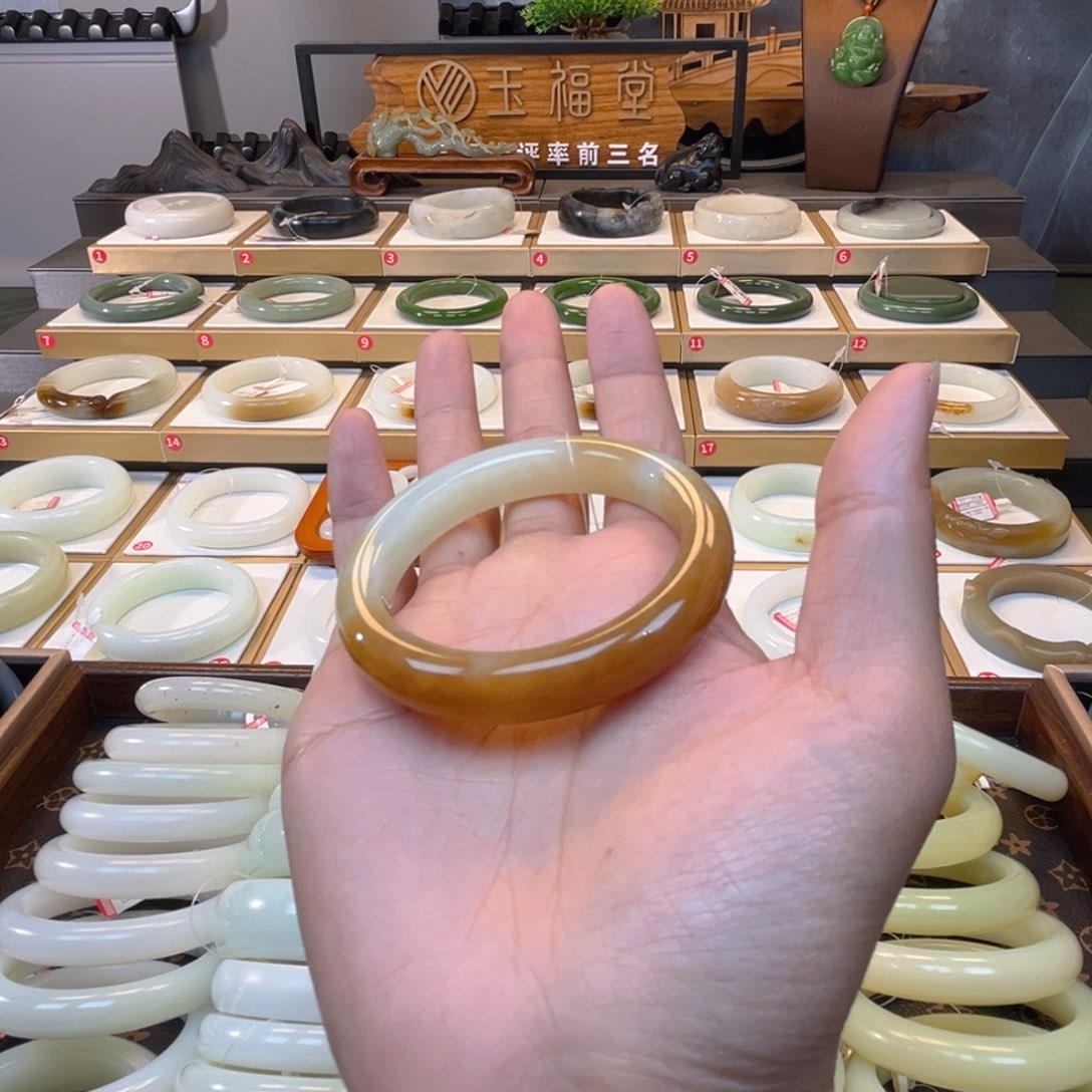 和田玉手镯未镶嵌9