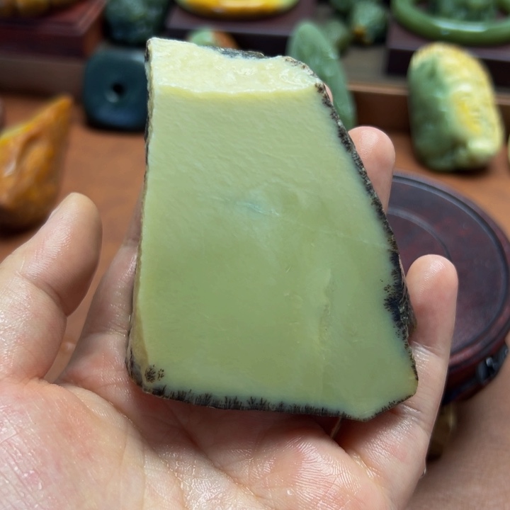 和田玉未镶嵌珠宝奇石