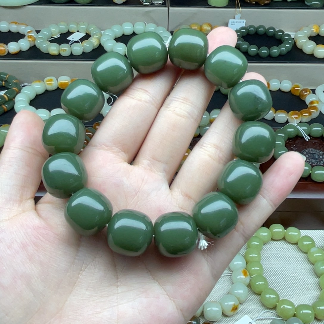 和田玉（糖玉）未镶嵌手链