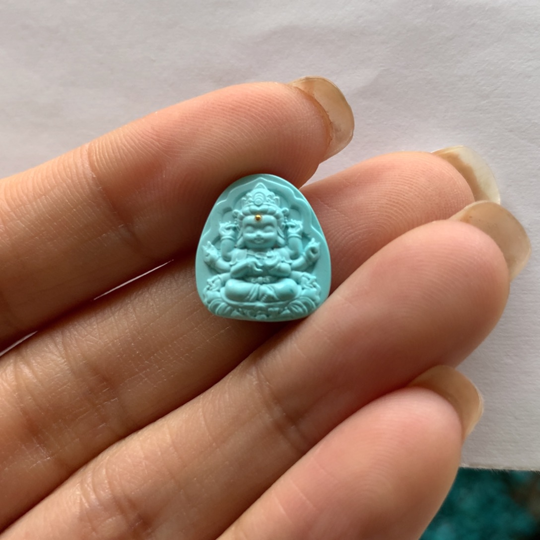 绿松石配饰未镶嵌