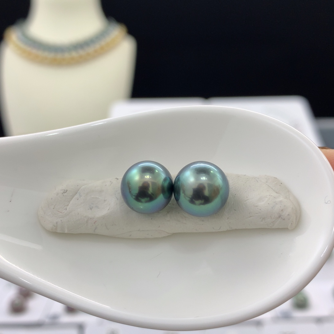 未镶嵌裸珠定制海水珍珠9.7-9.9MM电光蓝对珠微瑕