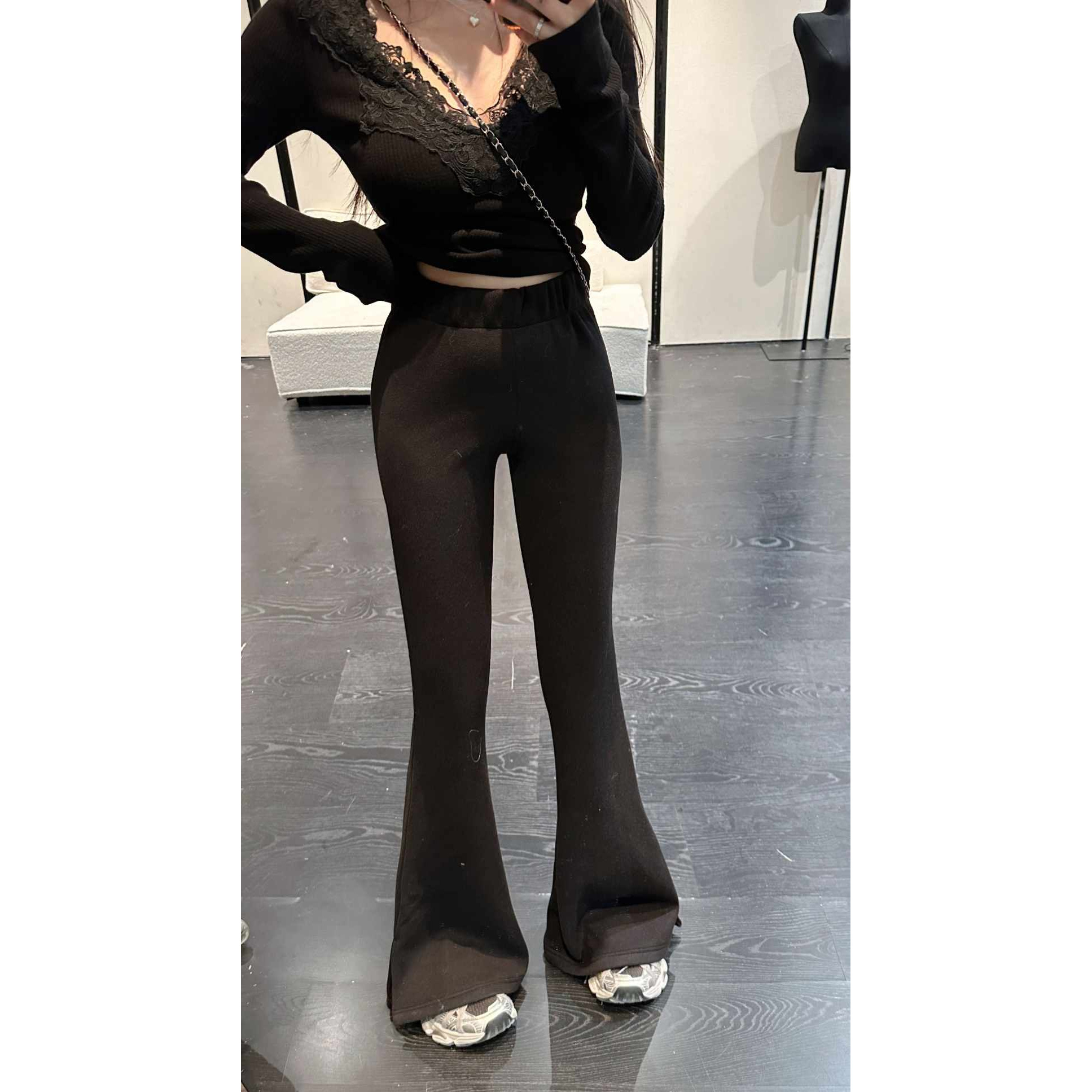 【HuiHui】韩系休闲微喇裤辣妹开叉宽松加绒加厚长裤休闲裤（L0363）