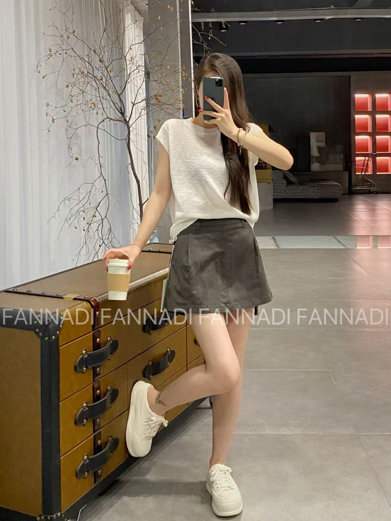 SOSE【上衣】时尚简约圆领欧若风显瘦百搭飞袖小衫 LD 25-931