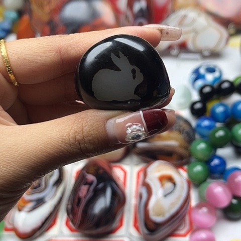 玛瑙/玉髓颈饰未镶嵌