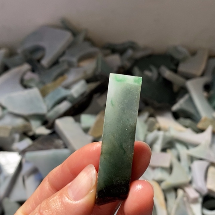 翡翠裸石翡翠边角料
