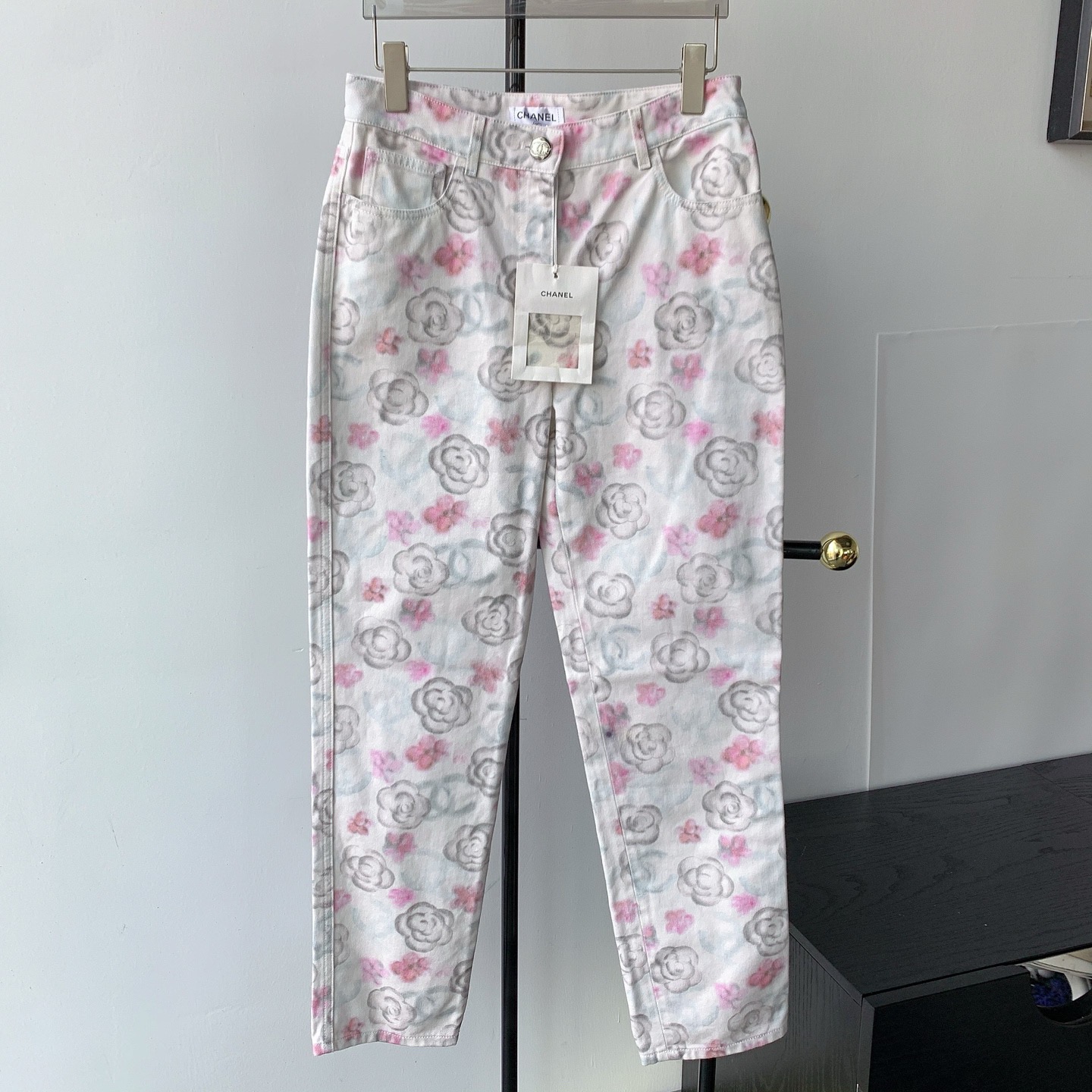 99新 Chanel/香奈儿 24N粉白拼色扎染山茶花牛仔裤36码