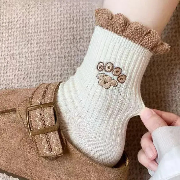 【高品质】袜子女款棉袜中筒袜秋冬季棉袜日系花边可爱刺绣长袜潮