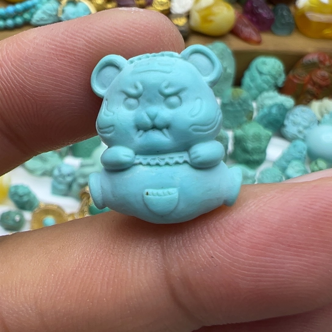 绿松石颈饰未镶嵌