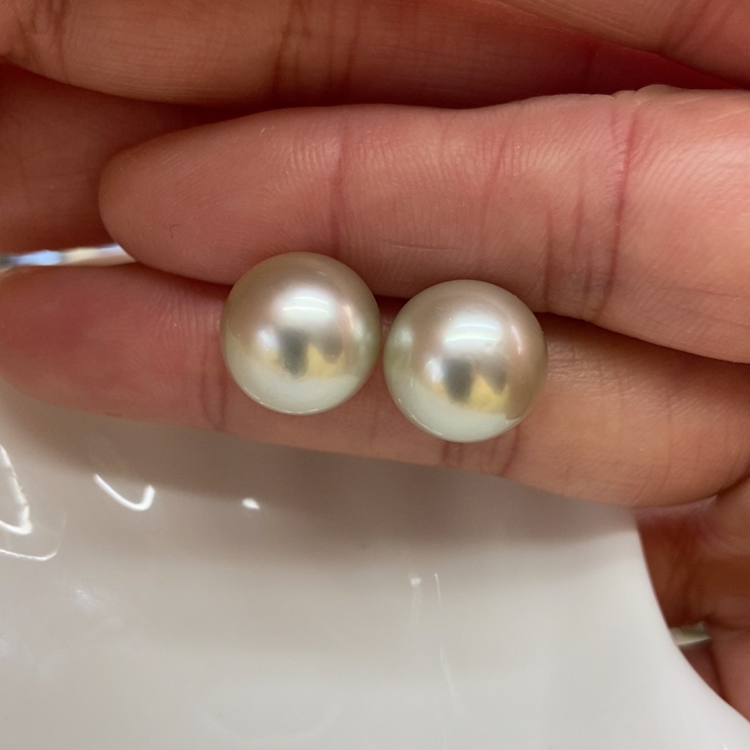 海水珍珠耳饰18K金镶嵌