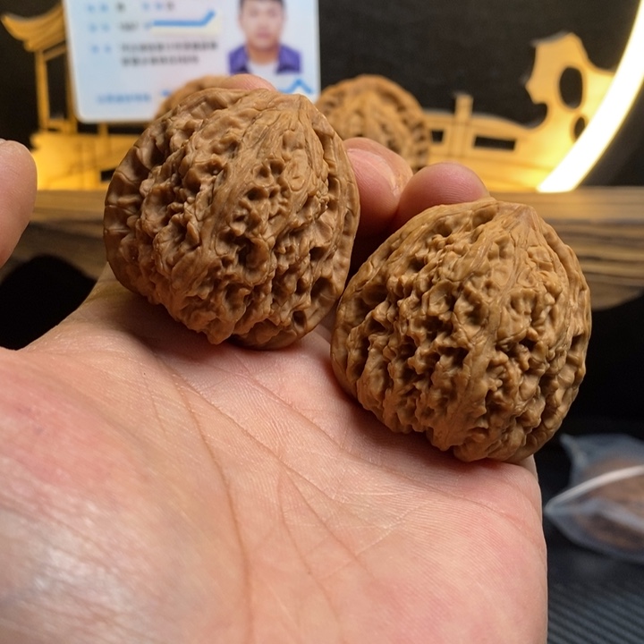 可****文玩核桃把件4336号42丑小窝色差掉齿福利