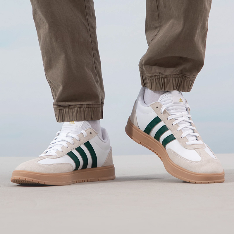 Adidas阿迪达斯男鞋女鞋板鞋新款运动鞋低帮透气时尚休闲鞋IE9043