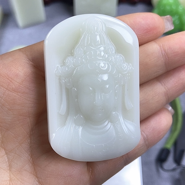 和田玉未镶嵌颈饰