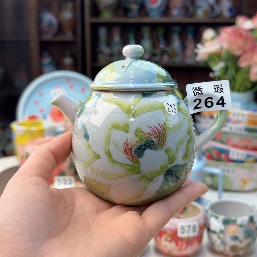 瓷片兔兔好de l l lv tu tu t