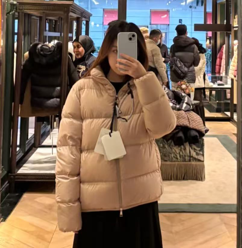 未使用 MONCLER 盟可睐蒙口/GG/Abbadia女士卡其色羽绒服 福利款