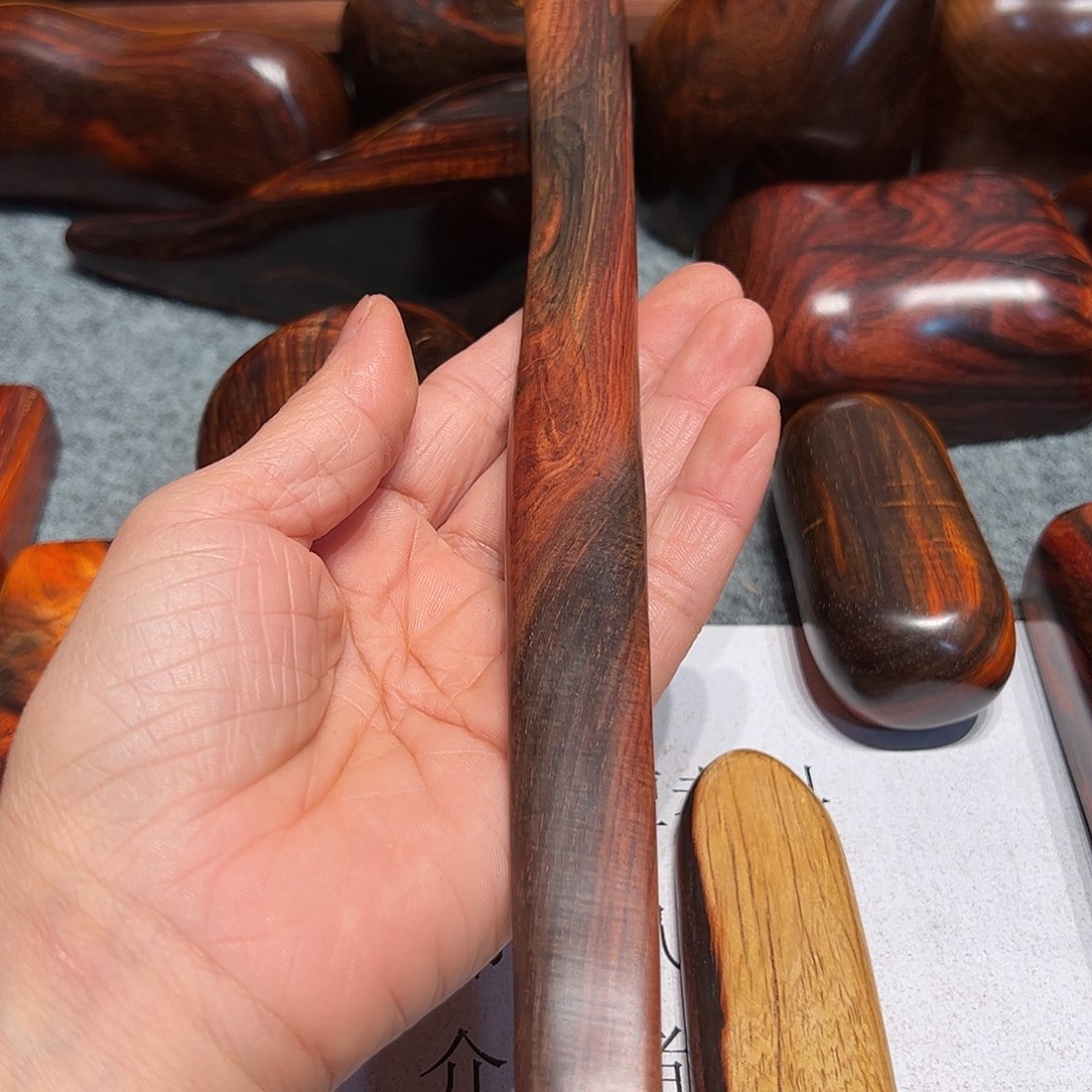 交趾黄檀（大红酸枝）金*果