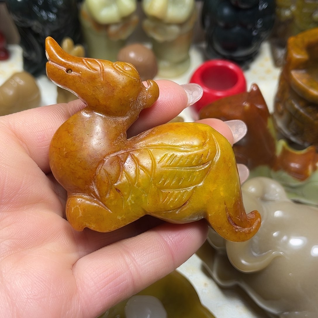 白玉菩提吊坠白玉菩提吊坠