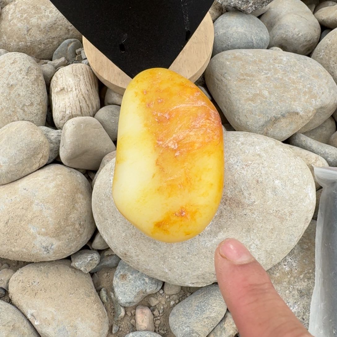 精品无镶嵌小吊坠 