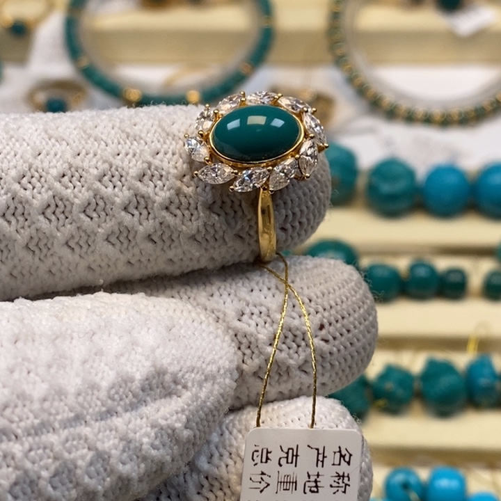 绿松石珠宝奇石18K金镶嵌