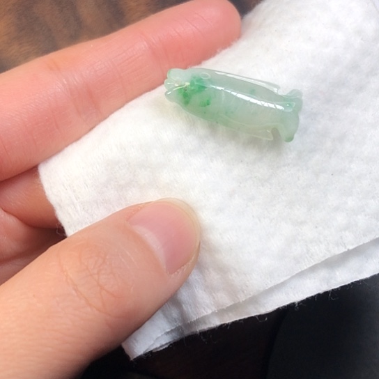 翡翠未镶嵌颈饰缅甸A货，每天下午1点半开播
