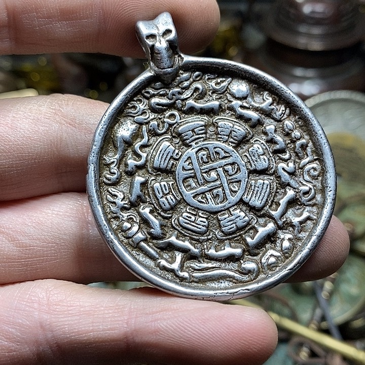 沐***行小杨推荐铜物件一个