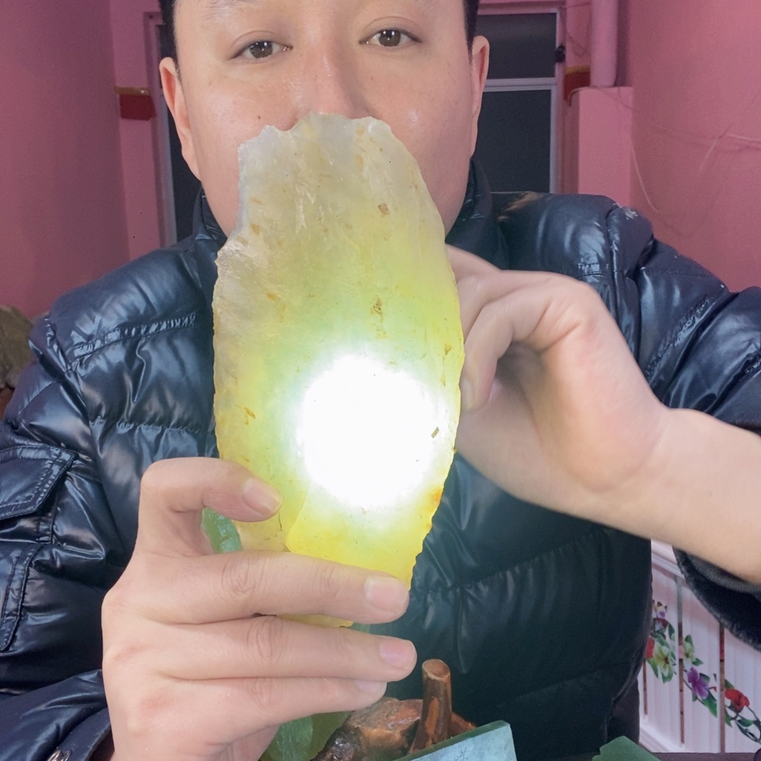 蛇纹石玉未镶嵌岫玉原石蛇纹石玉