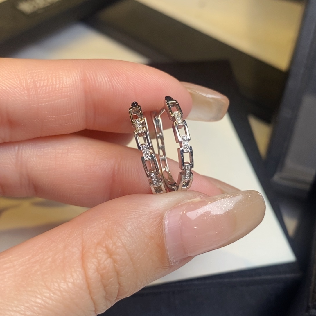 钻石耳饰18K金镶嵌链条款耳扣