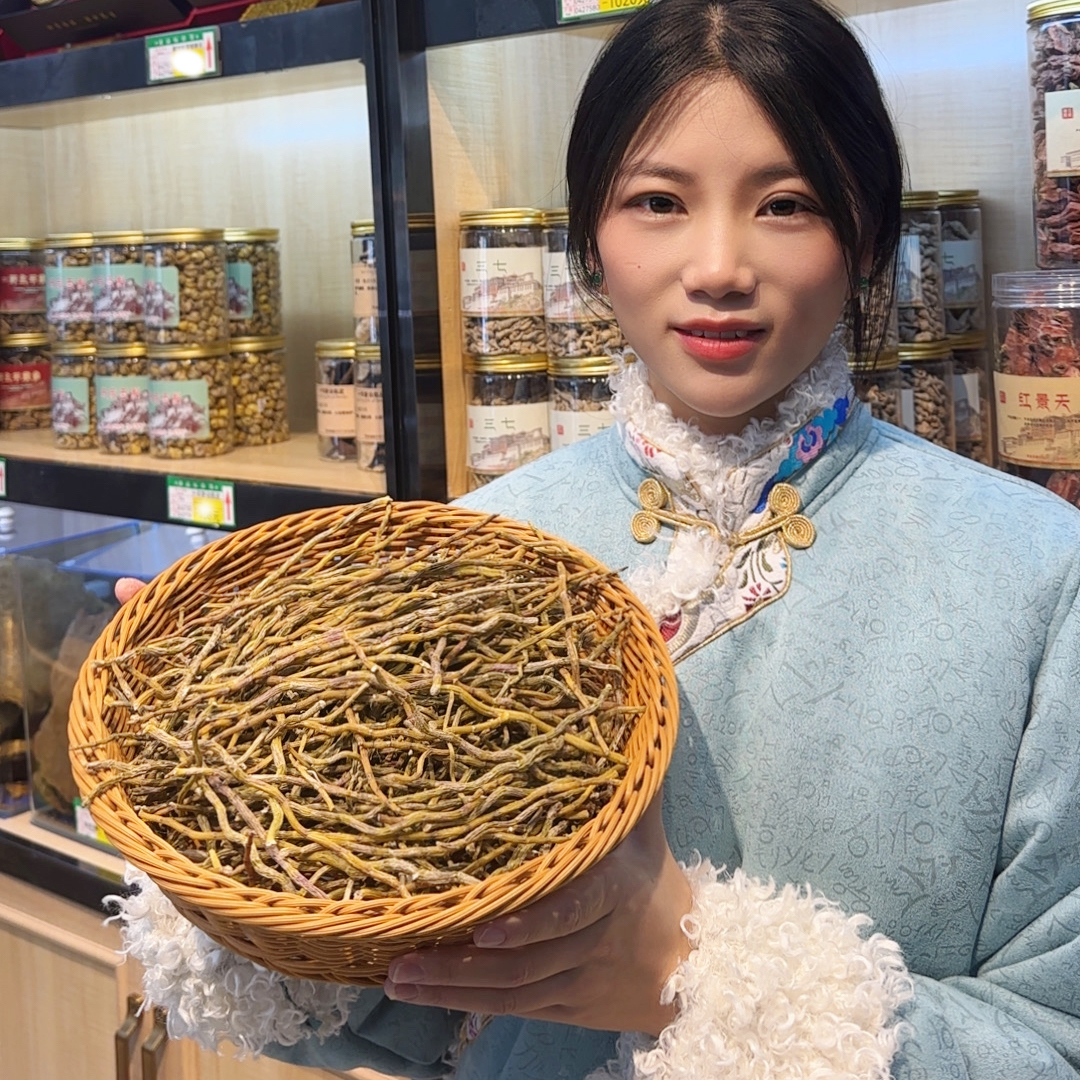 西藏铁皮石斛干条营养丰富可泡水磨粉滋补养生西藏直发