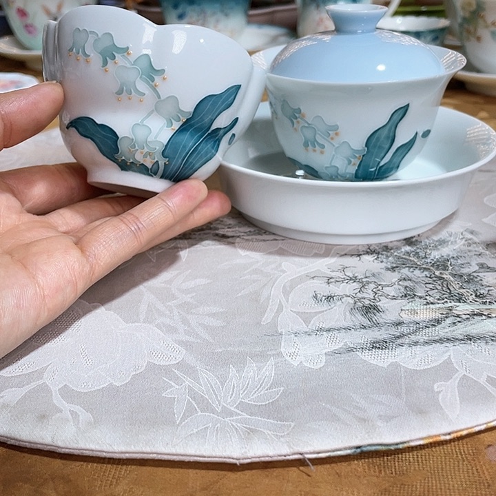 【闪购商品】瓷片铃兰幽梦盖碗➕宽口杯➕壶承