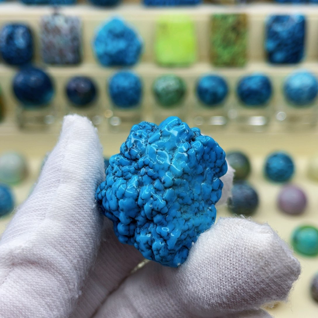 未镶嵌绿松石颈饰