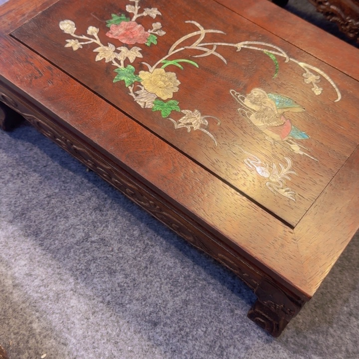 贡木桌的的的的的