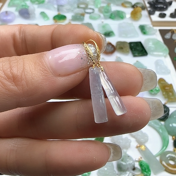 翡翠颈饰未镶嵌冰竹节耳钩