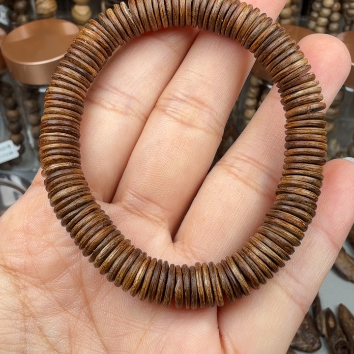 沉香碎屑沉香惠安 5.69 克