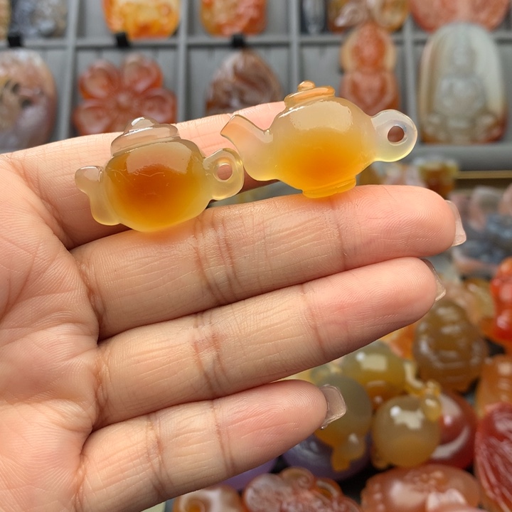 琪***琪玛瑙/玉髓未镶嵌颈饰