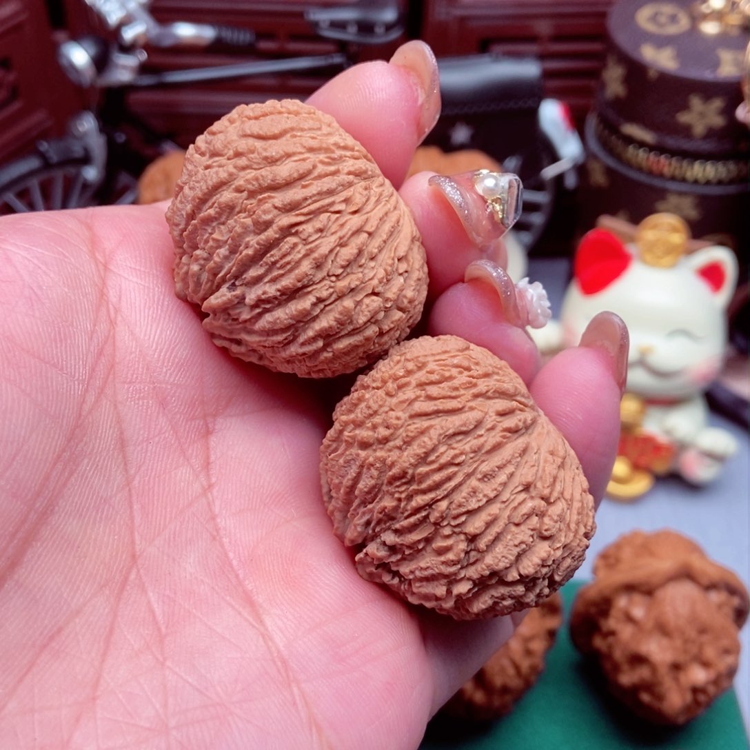 文玩核桃吊坠金丝元宝全