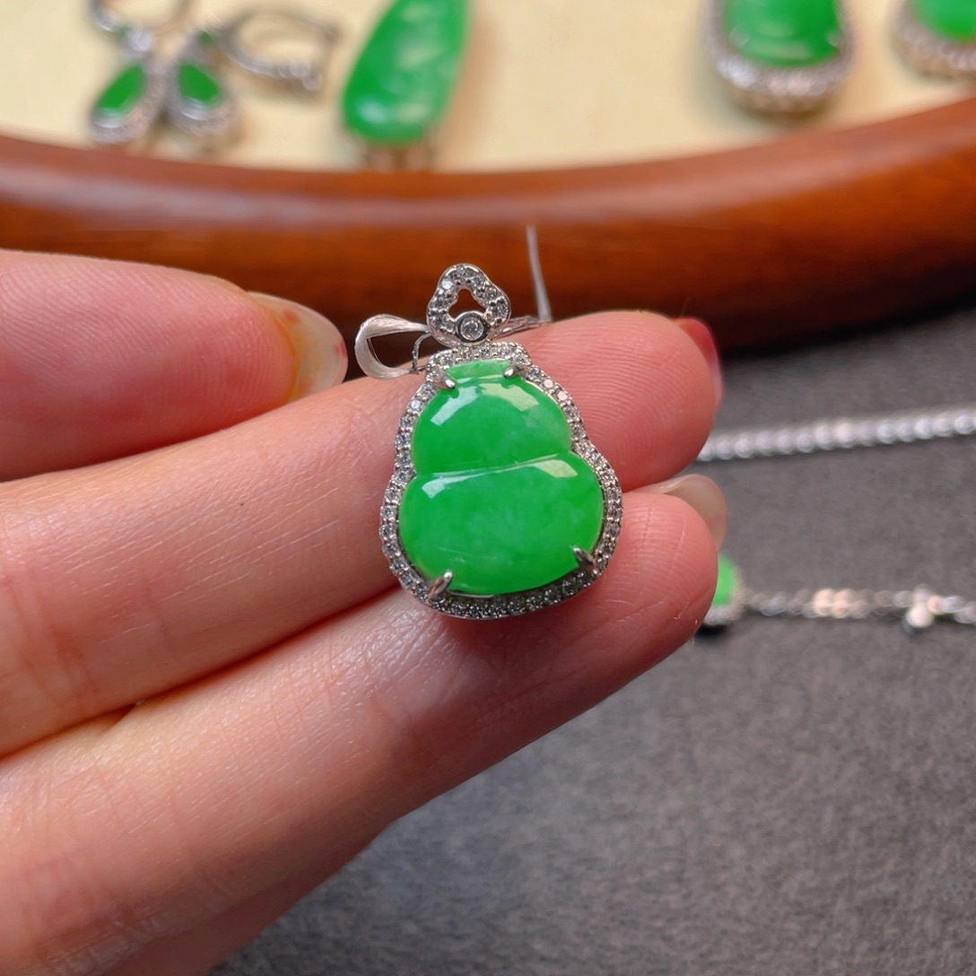 翡翠吊坠(不含链)银S925镶嵌