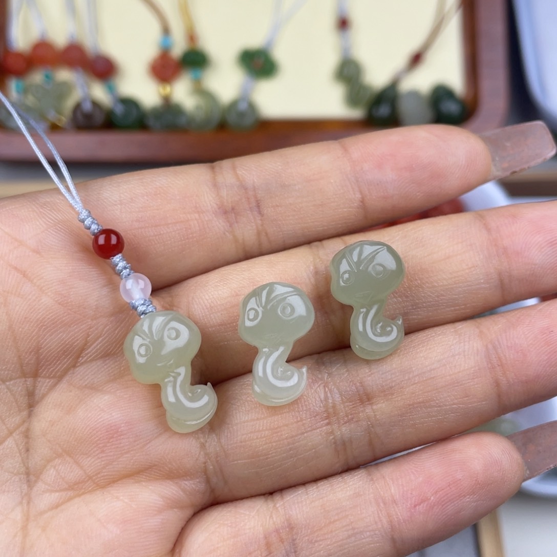 和田玉蛇宝宝未镶嵌