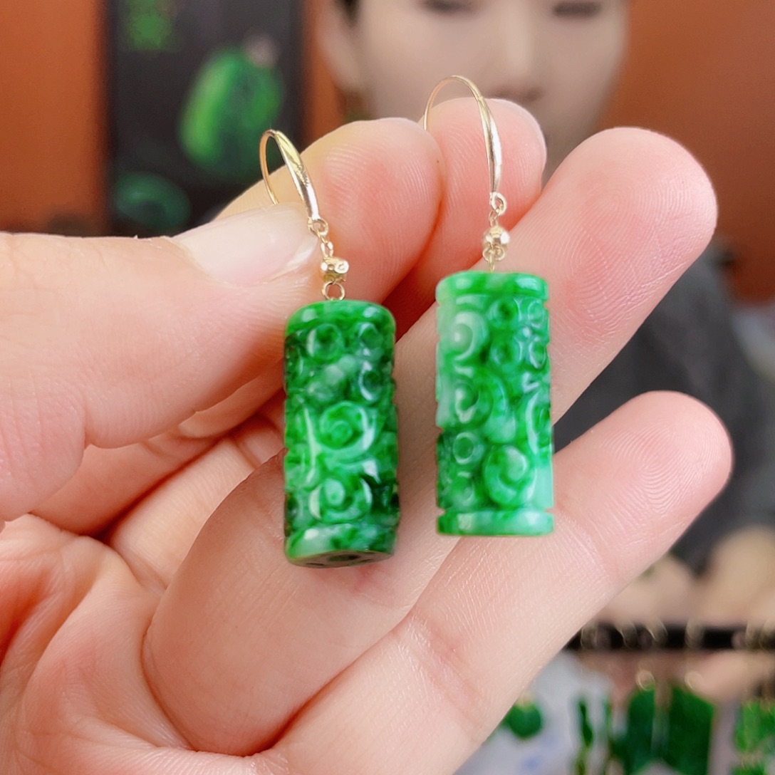 翡翠18K金镶嵌耳饰