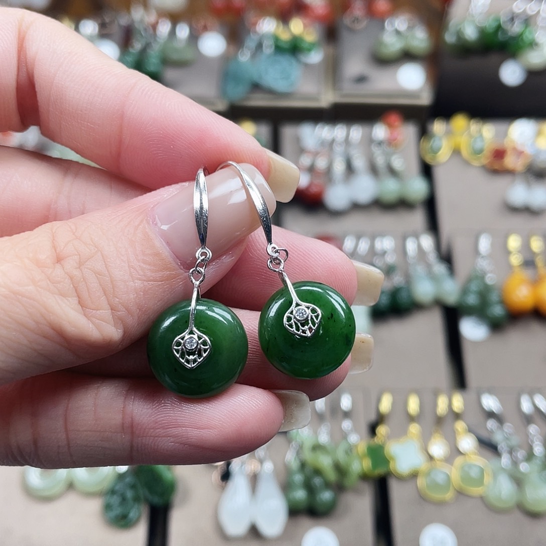 和田玉银S925镶嵌耳饰