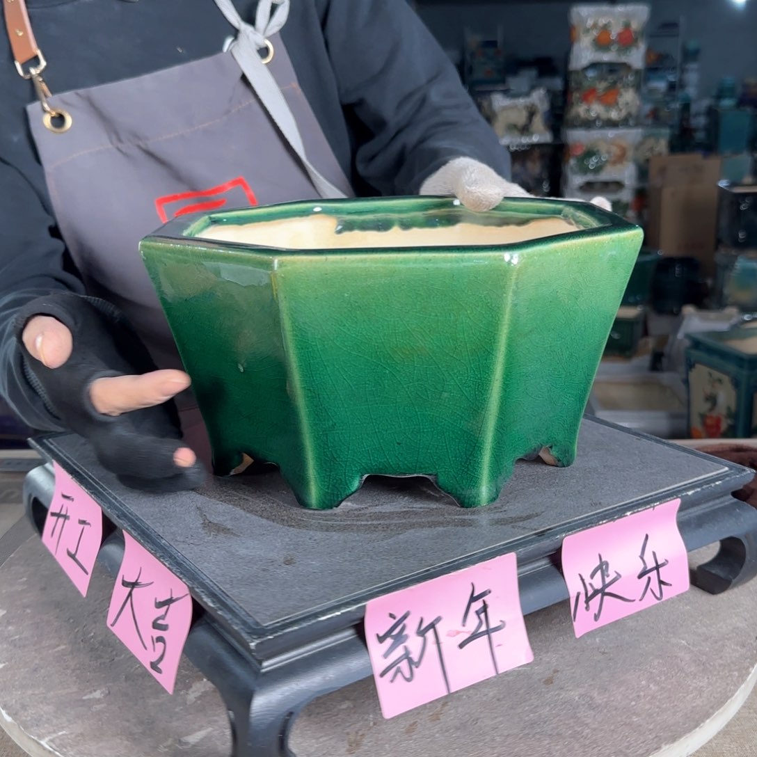 一风堂石湾花盆。微瑕