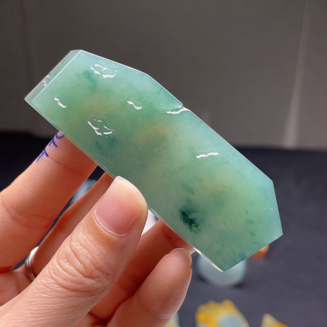 定制翡翠未镶嵌包工包料