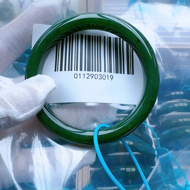 和田玉（碧玉）手镯未镶嵌瑕疵62