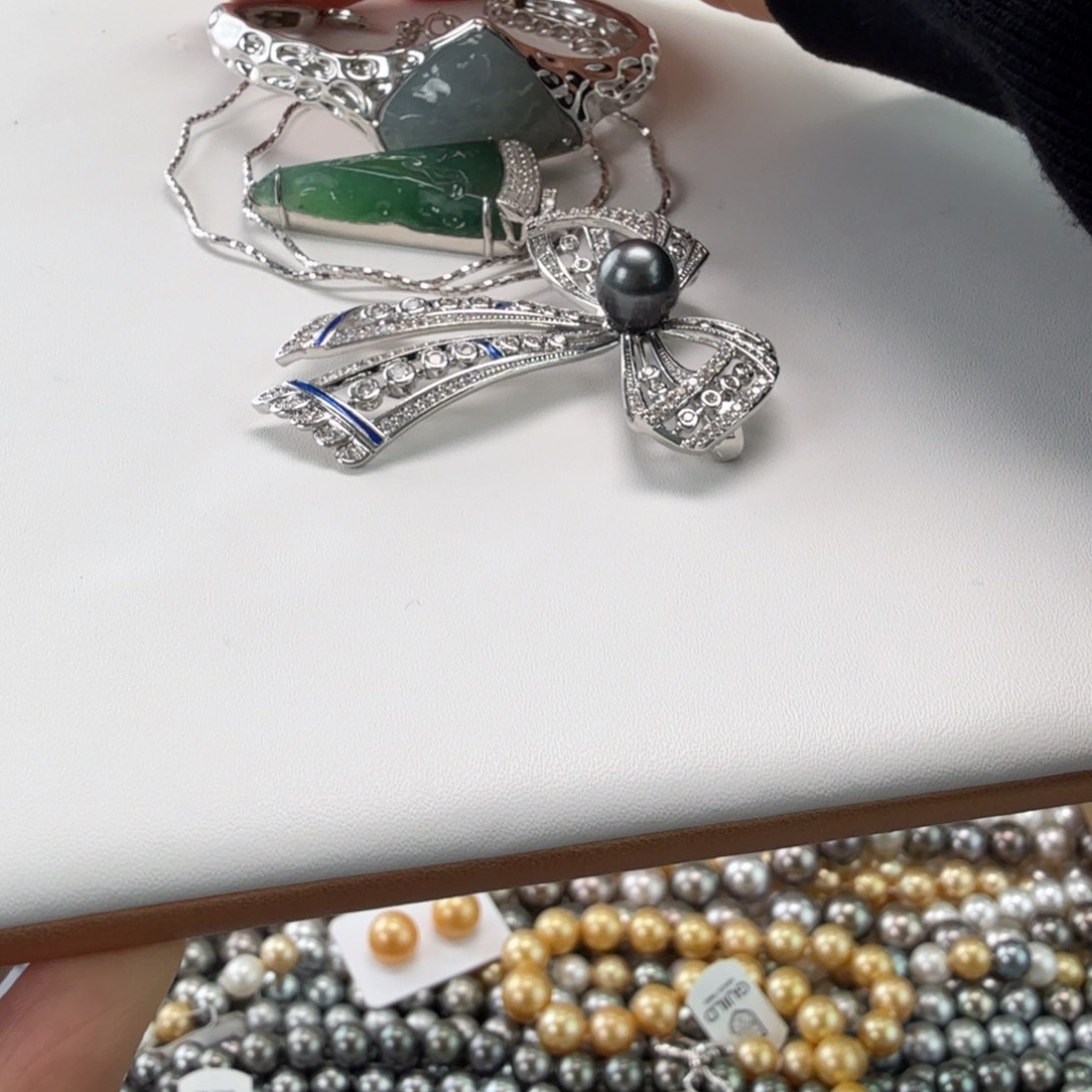 7***柒胸饰未镶嵌海水珍珠