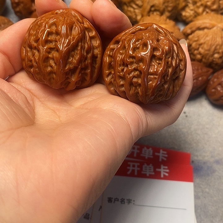 吊坠文玩核桃白狮