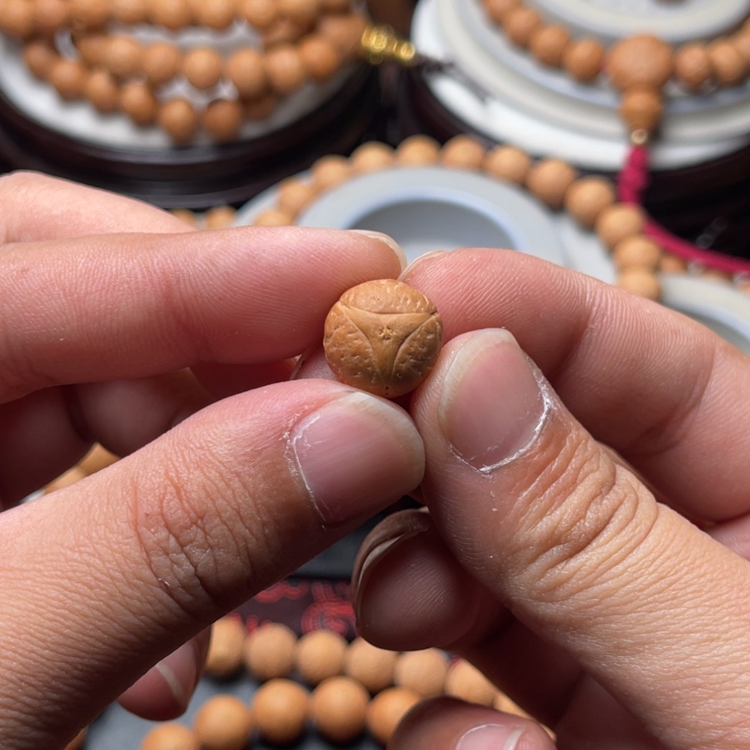 巳***。手串凤眼菩提13.4单颗顶珠