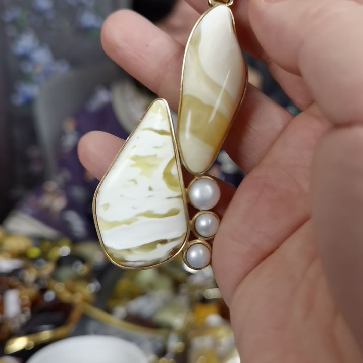 琥珀颈饰银S925镶嵌吊坠