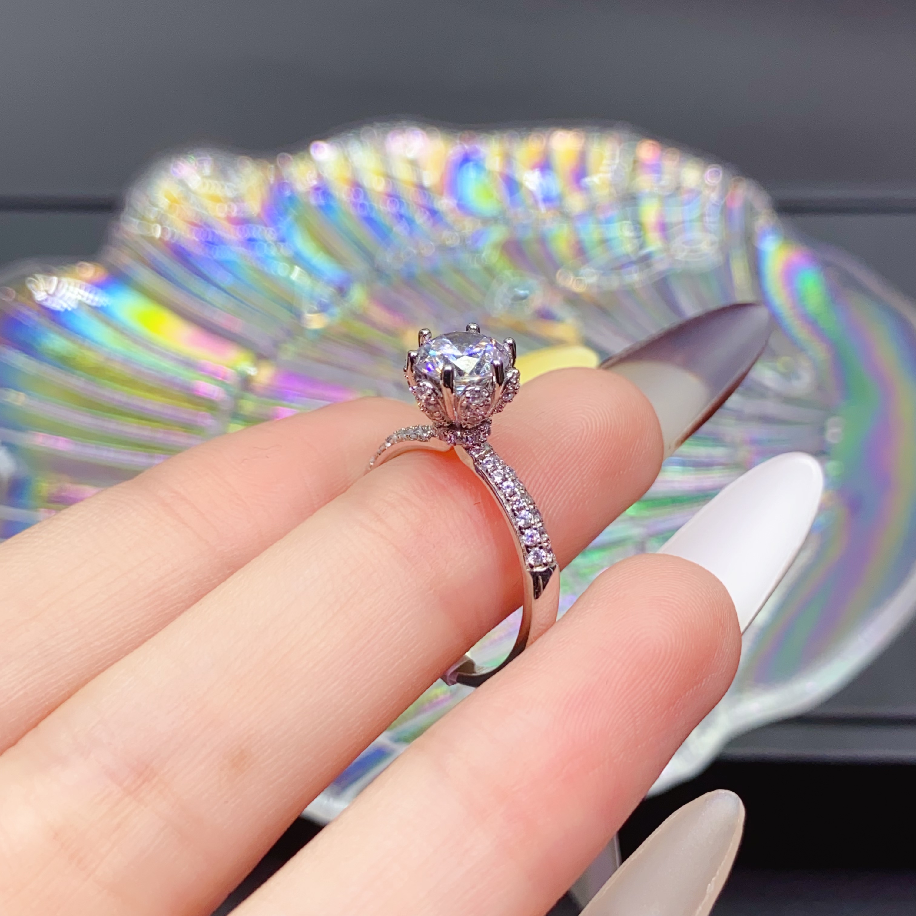 925银莫桑石戒指 银制品【冰雪皇后】1克拉莫桑时尚戒指